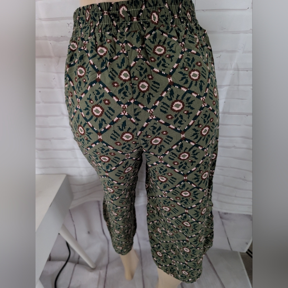 Rene Ricci Green Patterned Cropped Pants - Picture 3 of 7